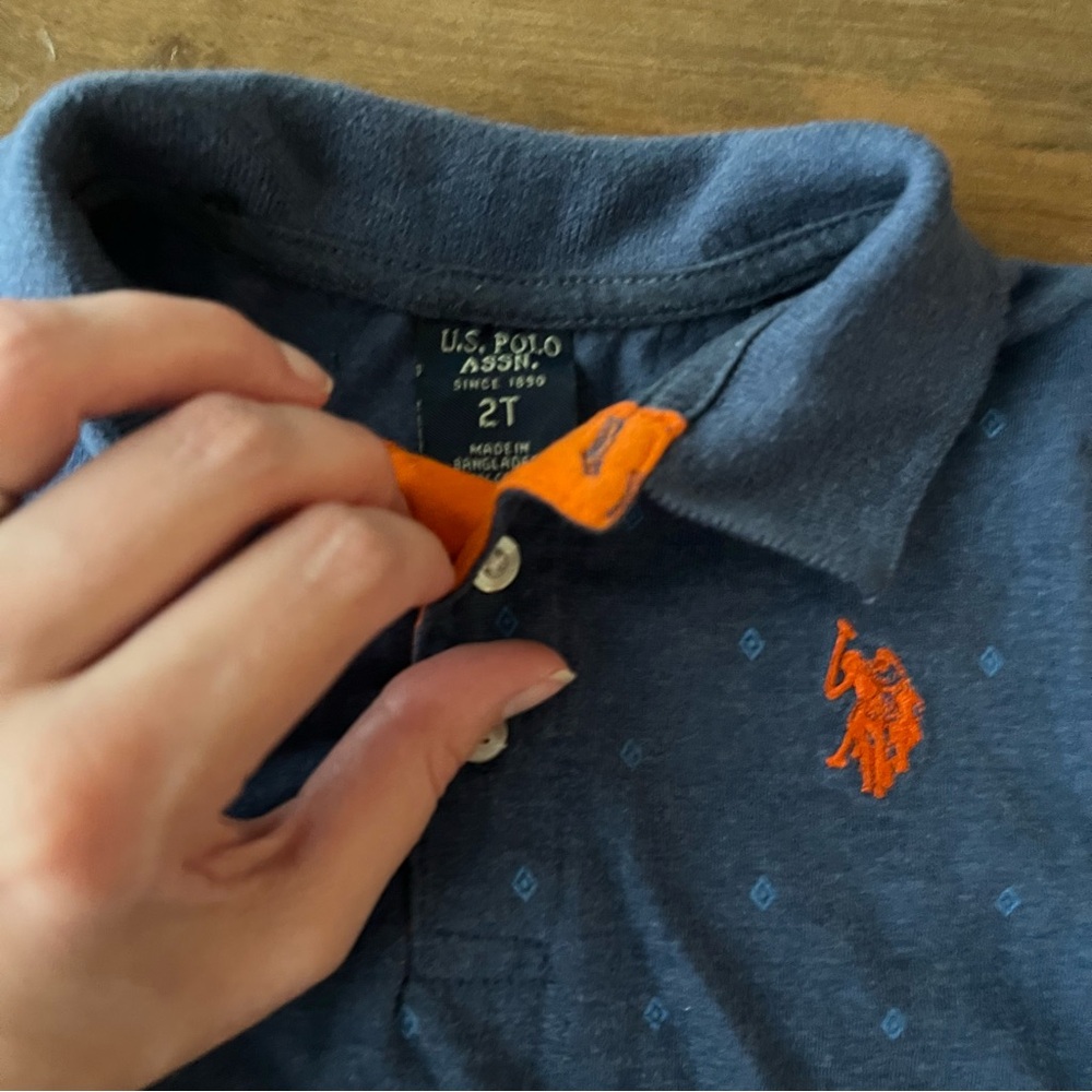 💥2/$20 Polo Shirt - Toddler Boy 2T - Picture 4 of 4